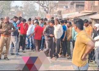 डम्फर की चपेट में आने से स्कूटी सवार महिला की हुई दर्दनाक मौत