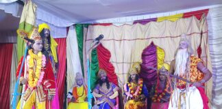सीता स्वयंवर, लक्ष्मण परशुराम संवाद देख मंत्रमुग्ध हुए दर्शक